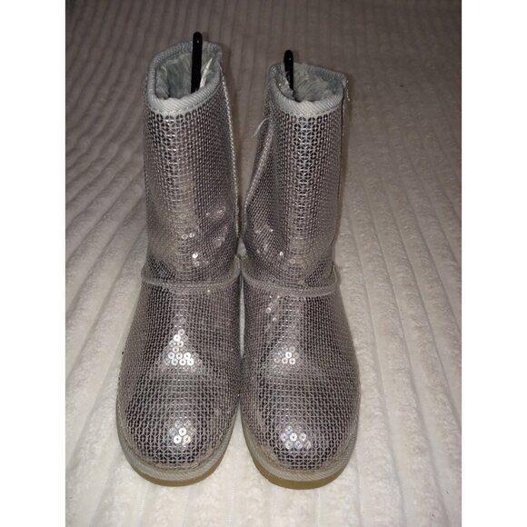 Xhilaration Girl Boots Size 5 Silver Sequin Fashion Shoes - Picture 1 of 6